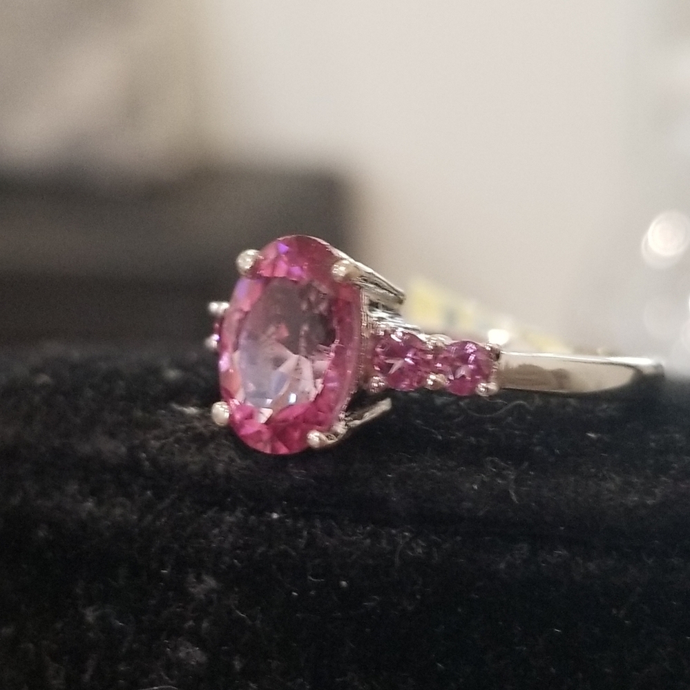 Lab Created Bixbite Ring. Size 8.5 - image 3